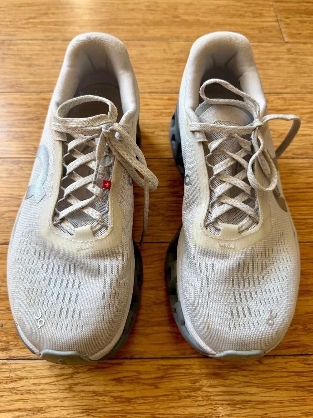 On Running Cloudmonster Running Sneakers